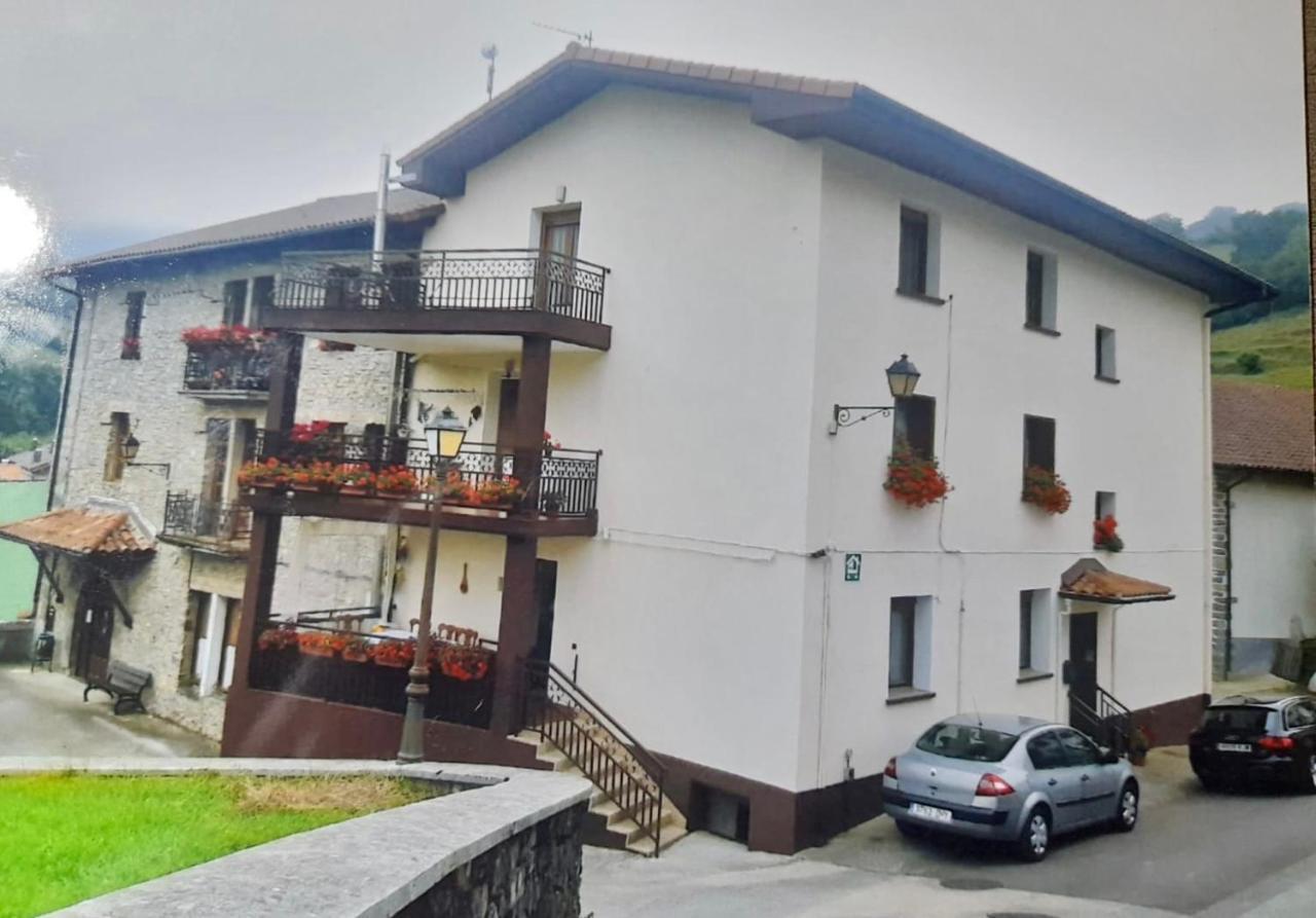 Appartamento Apartamento Rural Areso Esterno foto